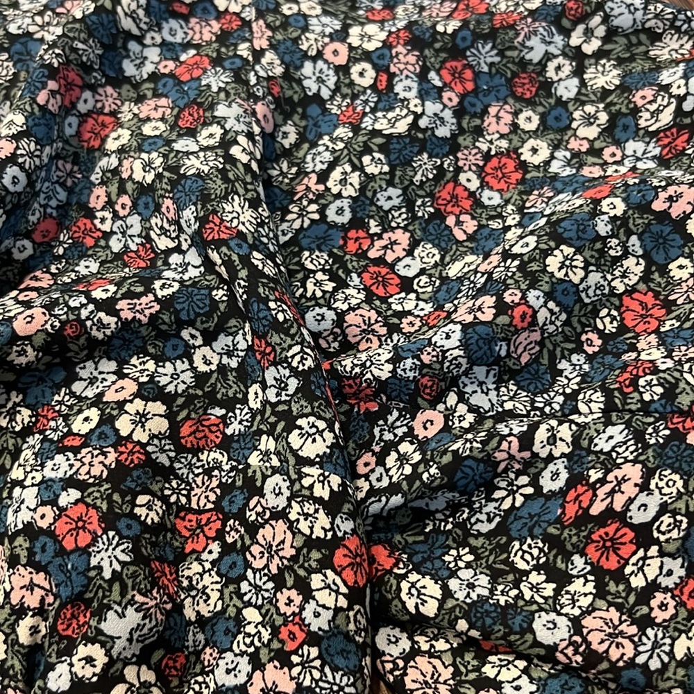 Abercrombie and fitch floral top